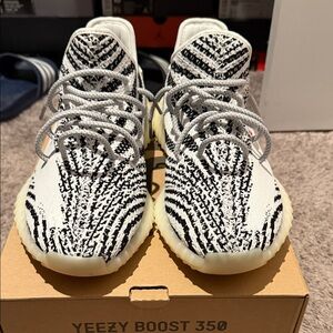 Yeezy Boost 350 V2 - Zebra